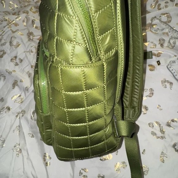 Kate Spade New York Quilted Green Nylon Puffer Mini/Medium Zip Backpack - Picture 12 of 15
